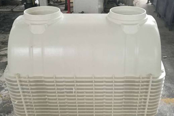 在挑選玻璃鋼模壓化糞池廠家的時候都有著哪些標準 在挑選玻璃鋼模壓化糞池廠家的時候都有著哪些標準